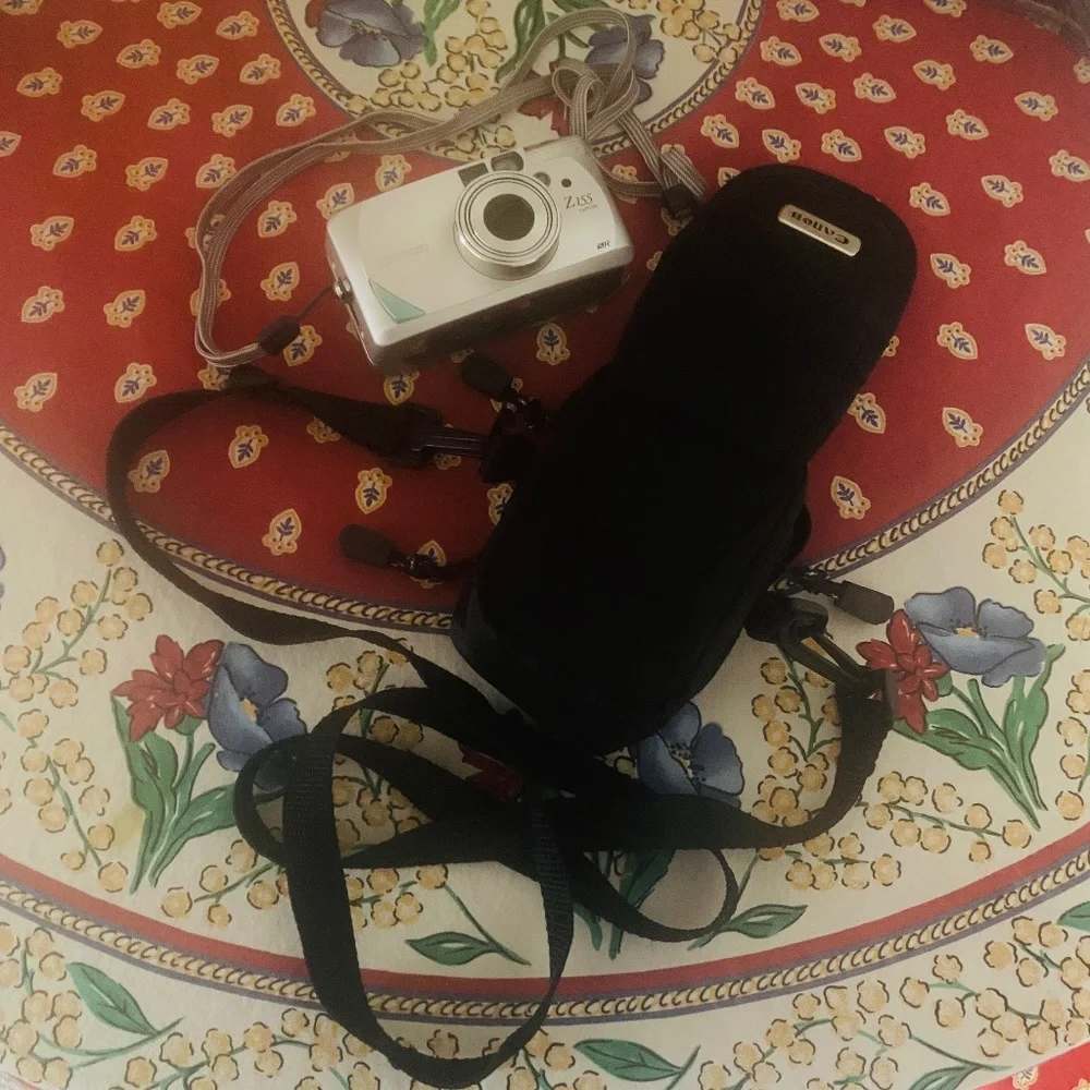 Canon I Y2K I Sure Shot Z155 35mm Lens-Shutter Camera & Case